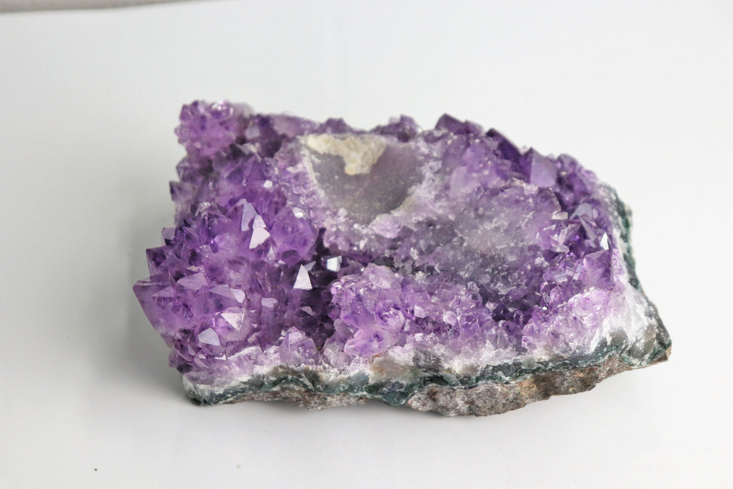 AM47) Large Amethyst Crystal Geode