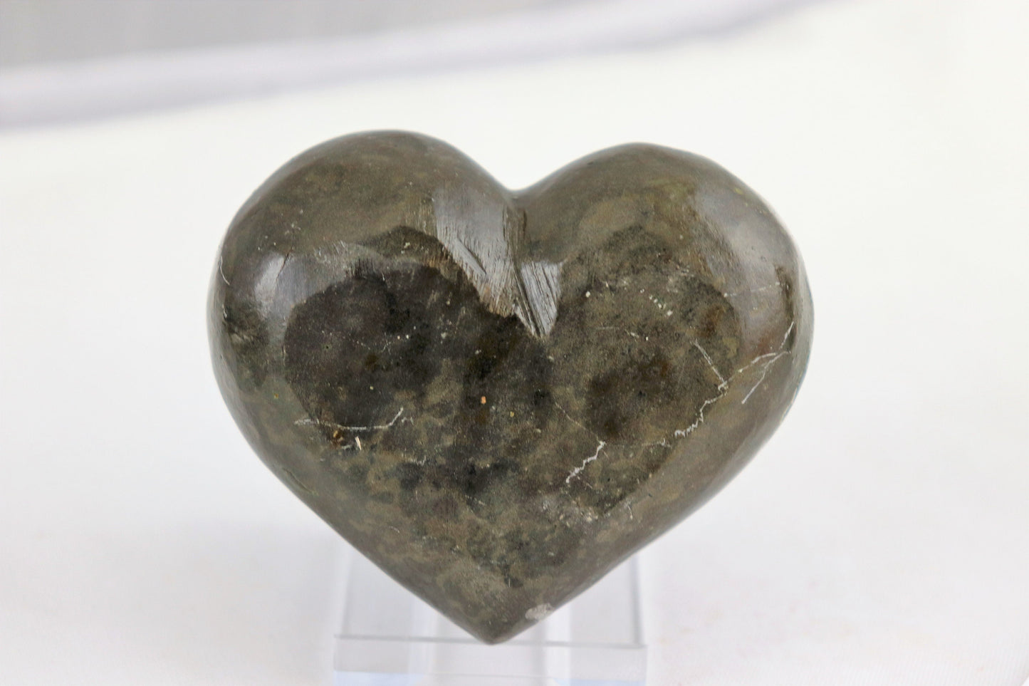 22) Brazilian Amethyst Crystal Purple Heart (Crystal Home Decor/Valentines Gift)