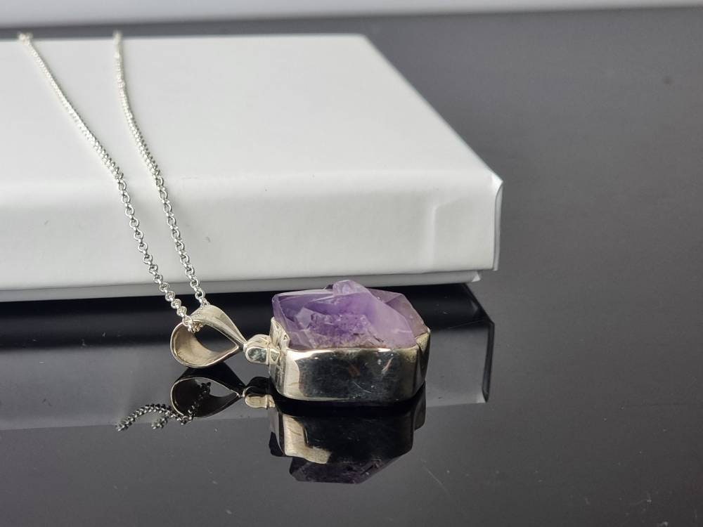 149) Amethyst Crystal Necklace 925 Silver