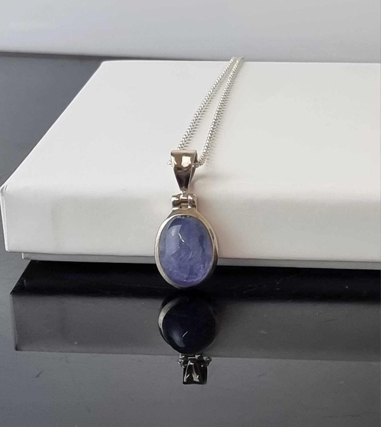124) Tanzanite Crystal Necklace 925 Silver