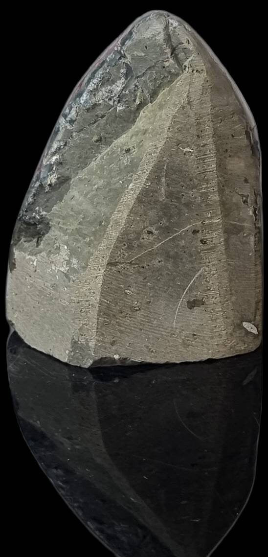 AMU94) Amethyst Crystal Quartz Geode Uruguayan