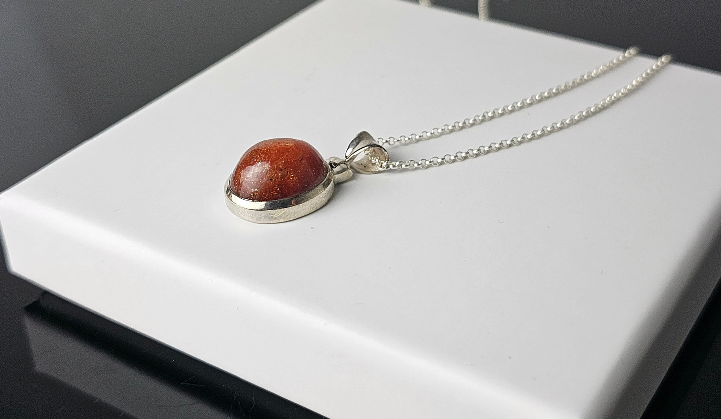 297) Sunstone Crystal Necklace 925 Silver