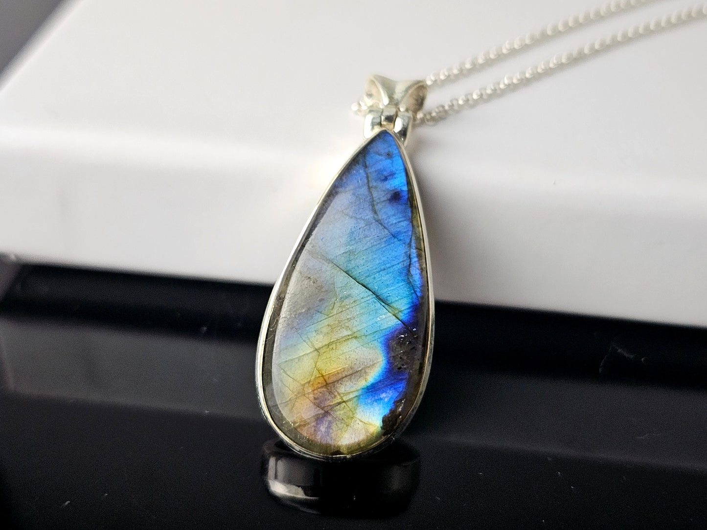 295) Labradorite Crystal Necklace 925 Silver