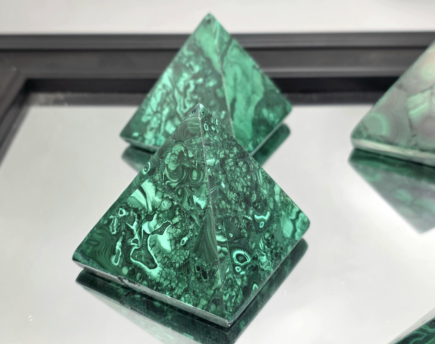 Large Malachite crystal pyramid 7x7cm