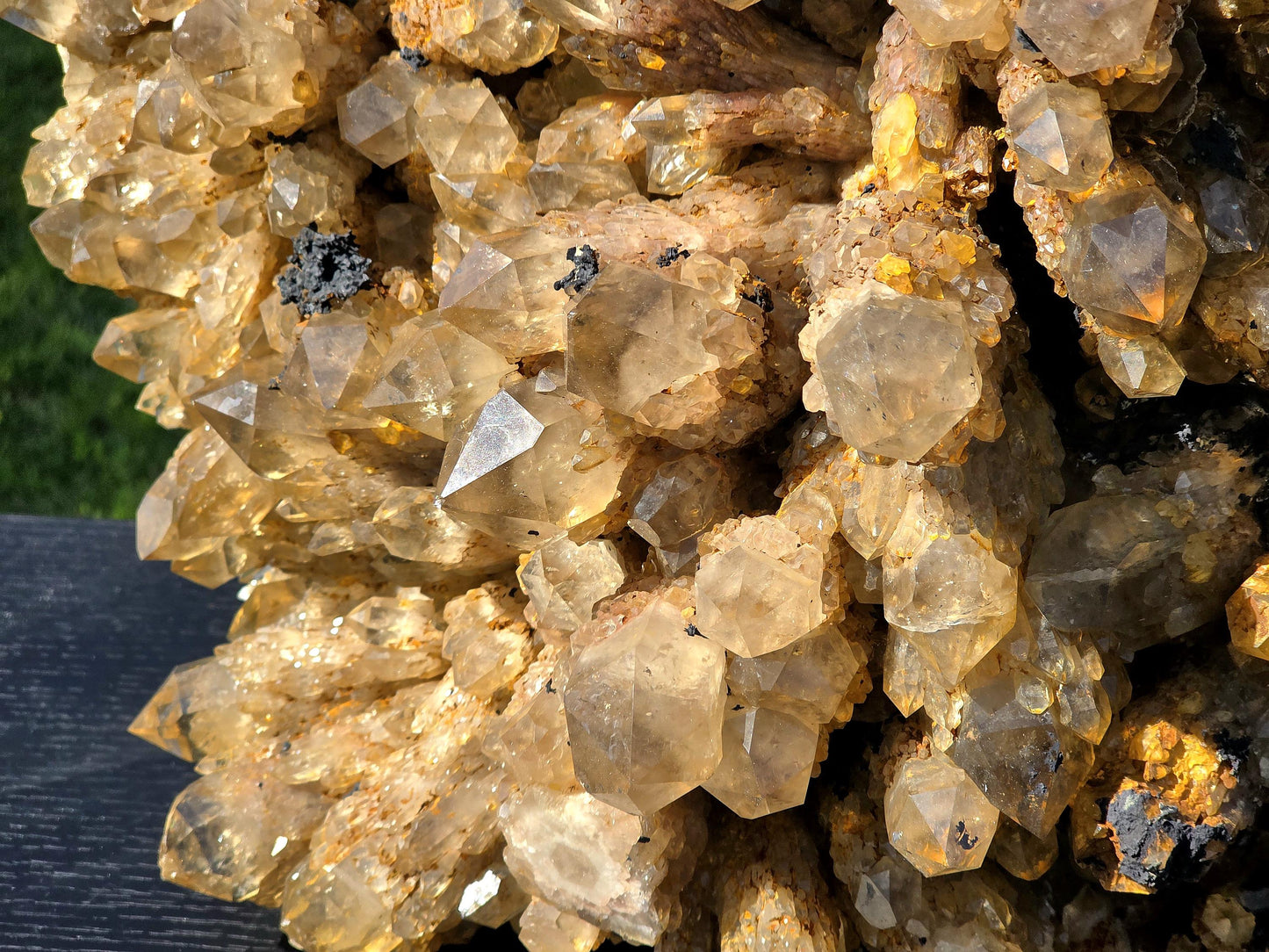 Very Large kundalini Citrinel Crystal Cluster 21 KG