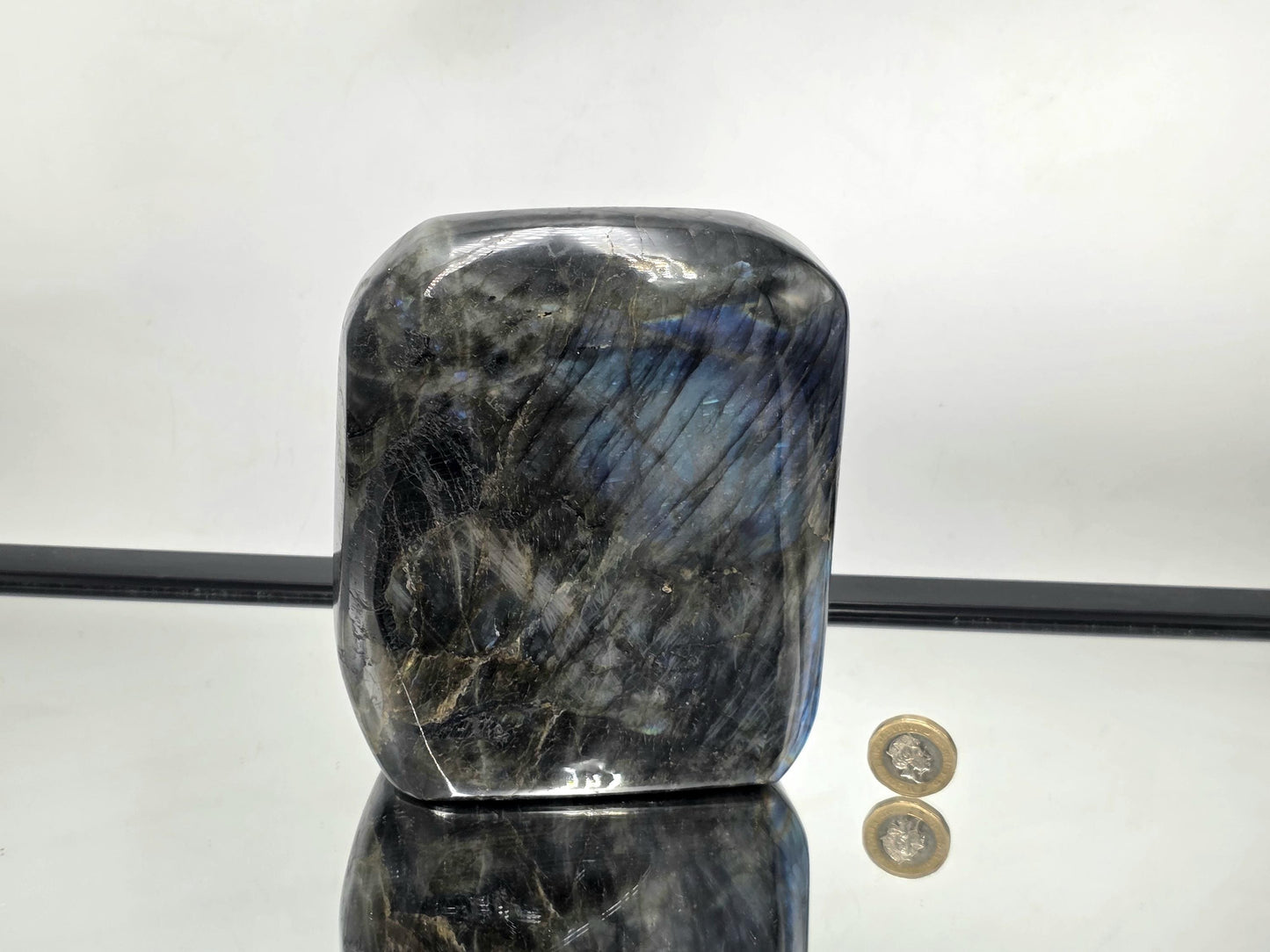 Large Labradorite Crystal Freeform With Strong Flash (Dp) 2.25KG