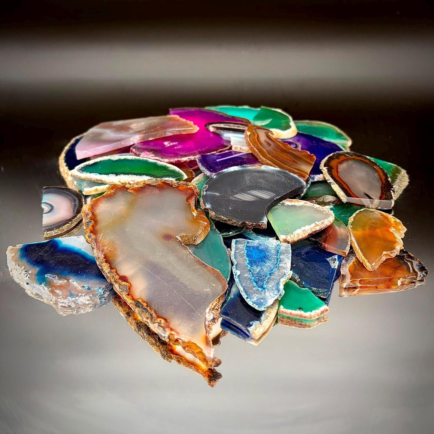 large mixed batch of broken agate crystal slices