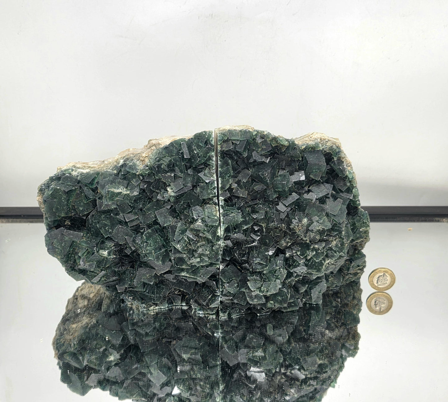 Distinct zoning from natural Fluorite formation.