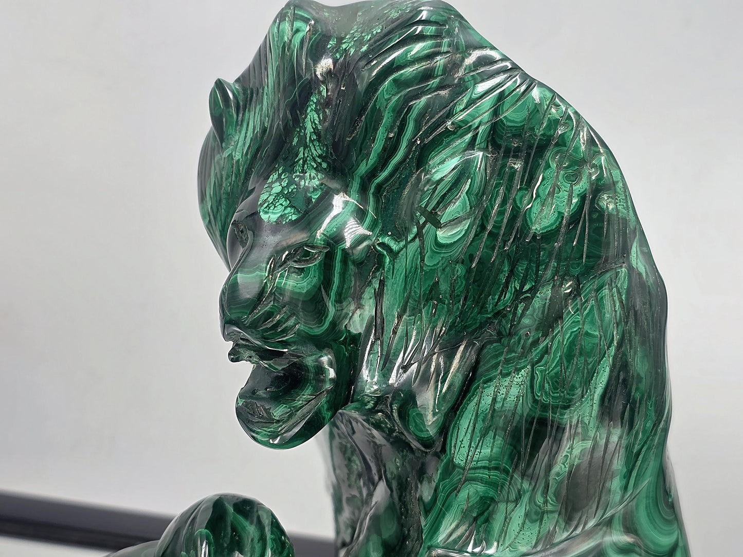 high quality malachite crystal carving
