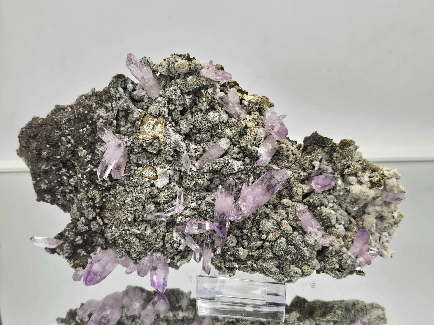 large vera cruz amethyst crystal