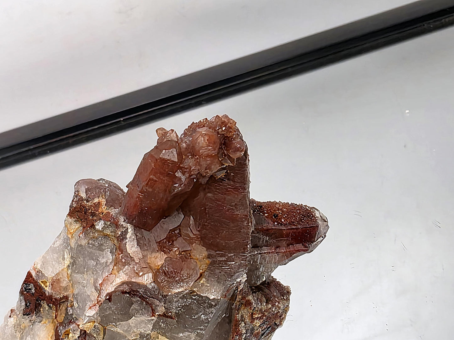 Glittering Quartz druze adds delicate contrast and texture.