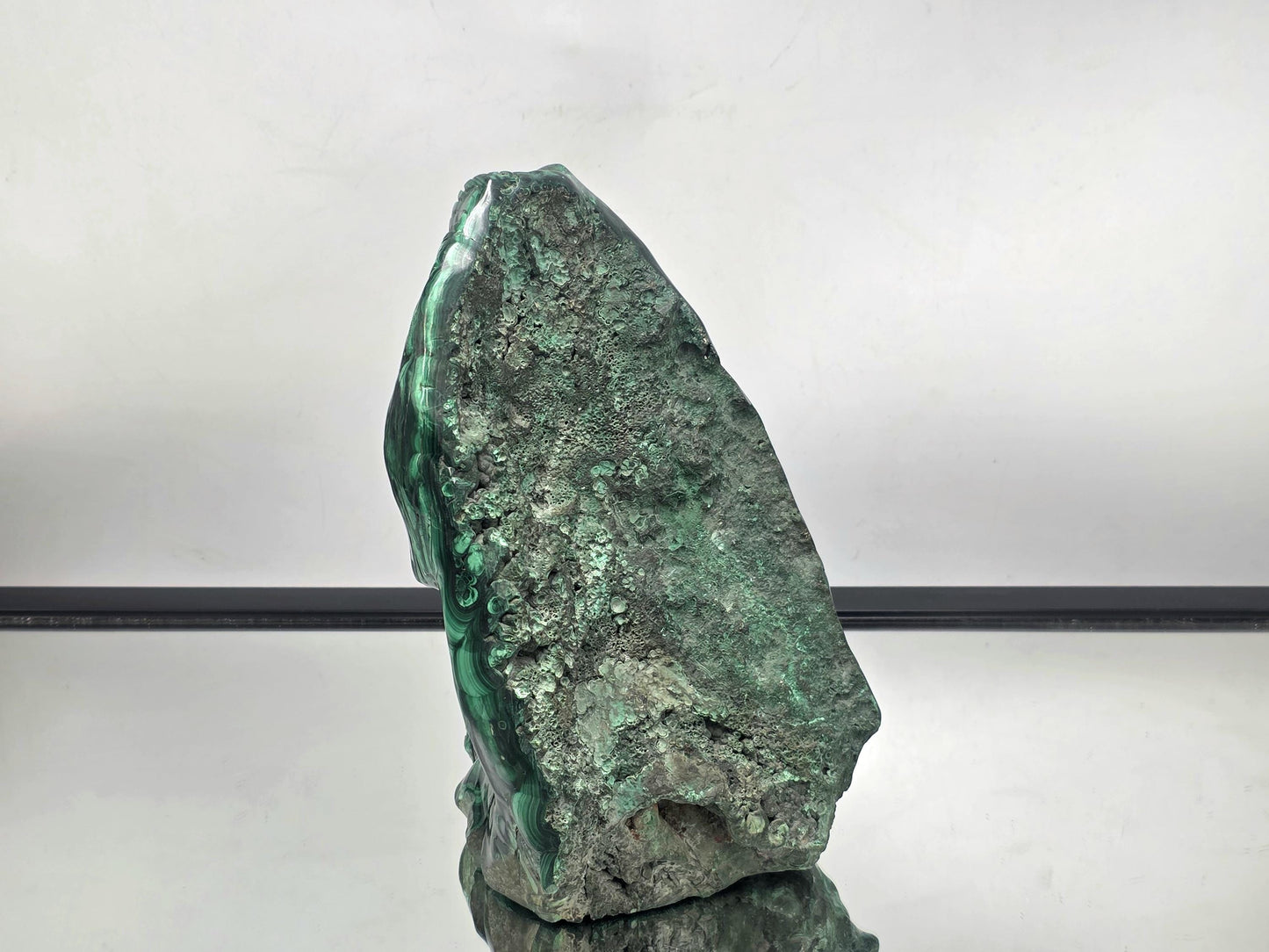 malachite lion crystal carving