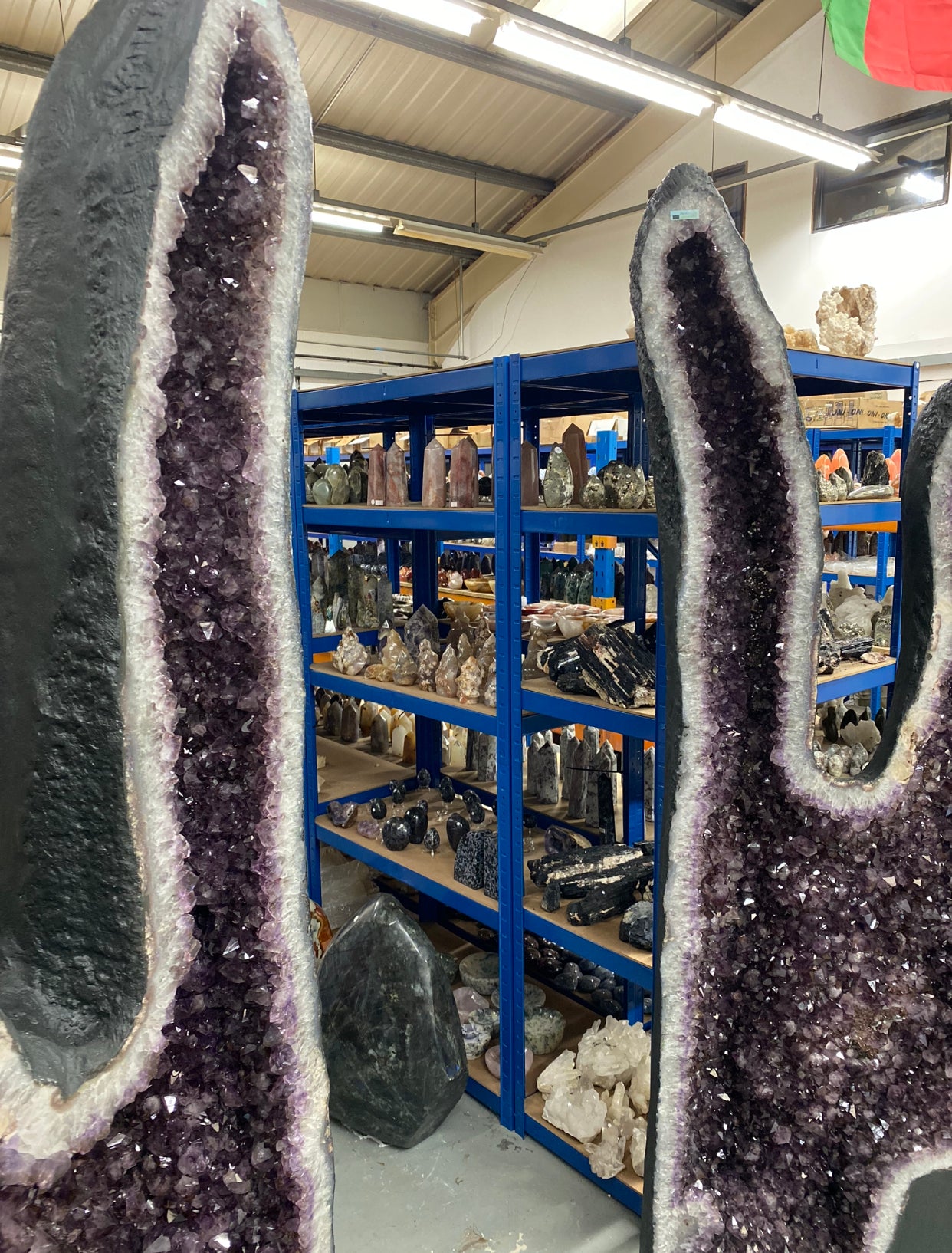 premium wholesale crystals uk
