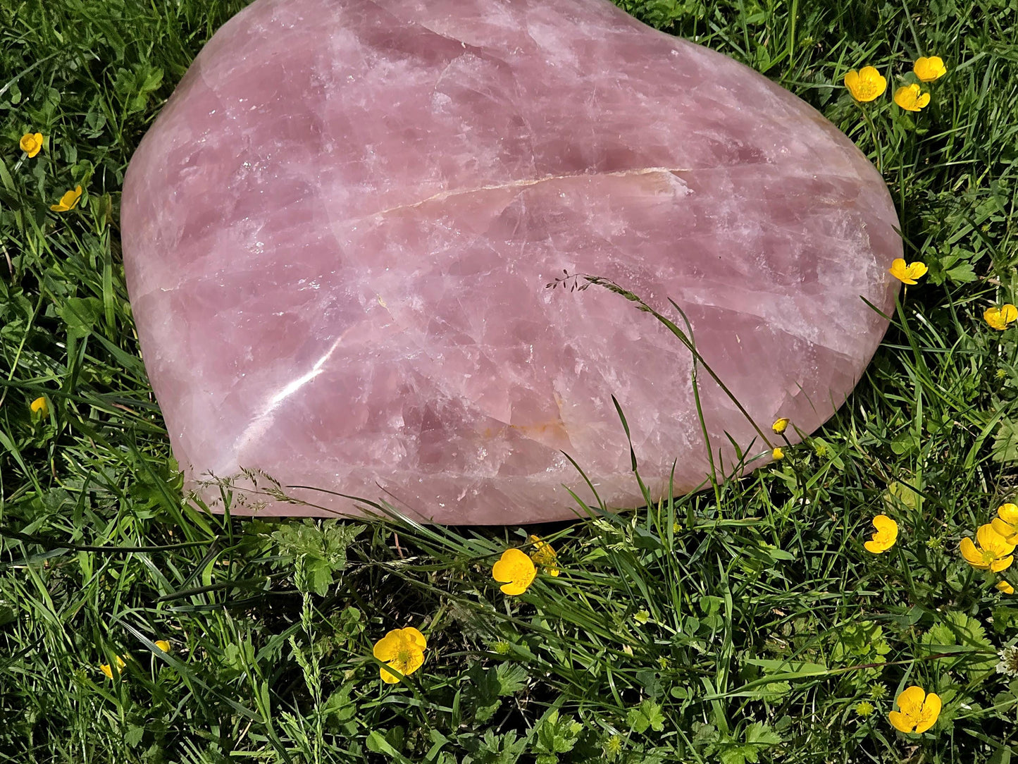 Heart form accenting romantic interiors