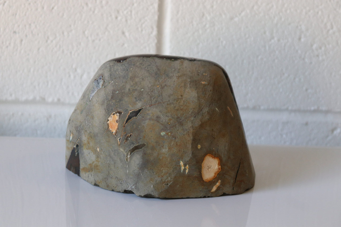 AMU106)Large Uruguayan Amethyst Free Standing Quartz Geode Crystal Gift 1.89 KG