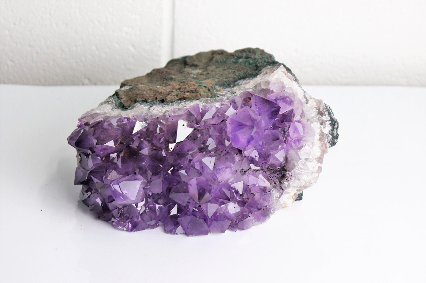 AM50) Large Amethyst Crystal Geode