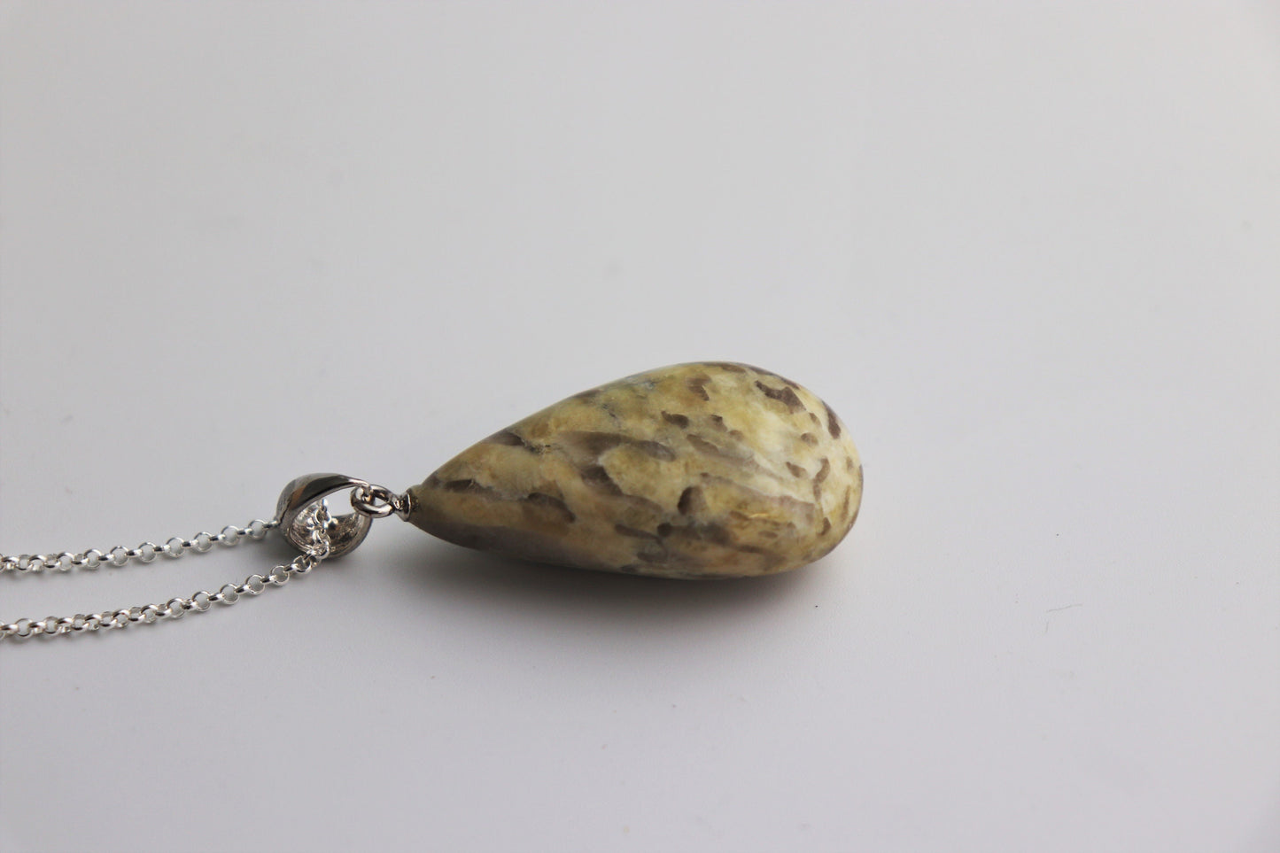 221) Honey Moonstone Zedbradorite Crystal Necklace Pendant + Silver Chain