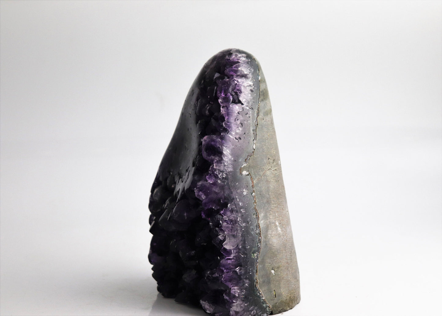 AMU80) Uruguayan Amethyst Free Standing Quartz Geode Crystal Gift 1.49 KG