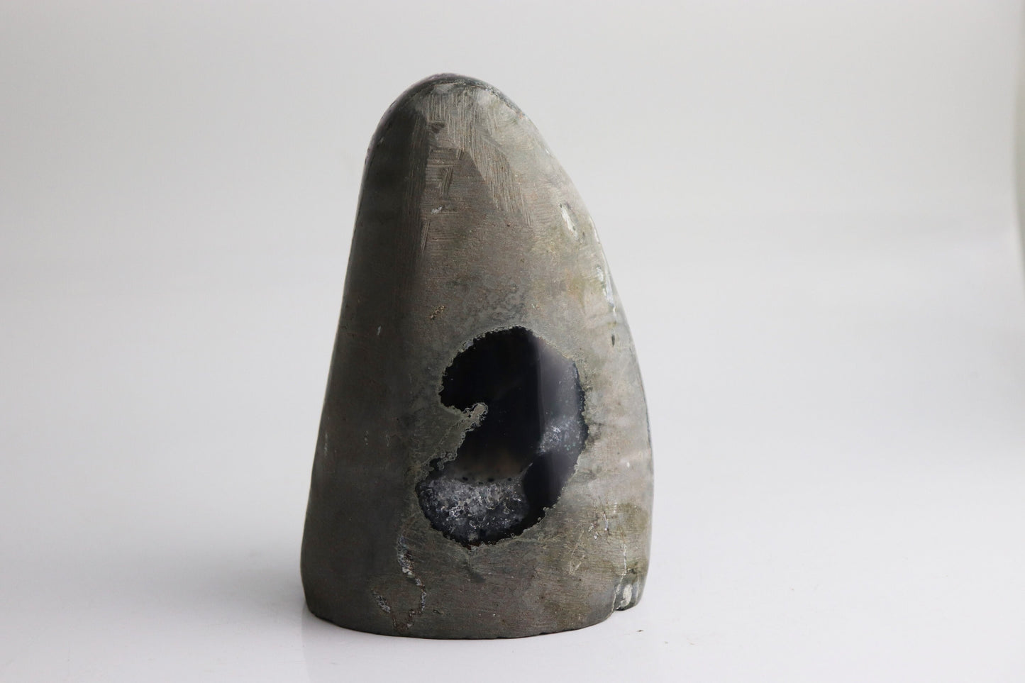 AMU80) Uruguayan Amethyst Free Standing Quartz Geode Crystal Gift 1.49 KG