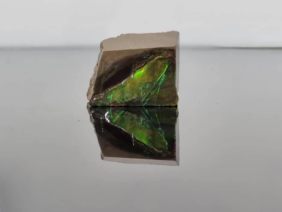 29) Ammolite Crystal Gemstone