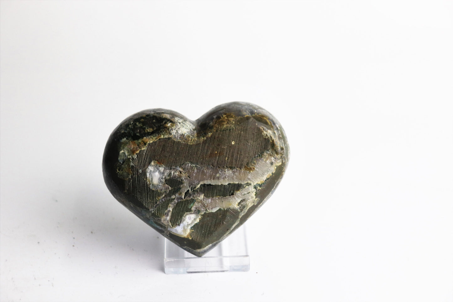 43) Small Amethyst Crystal Heart