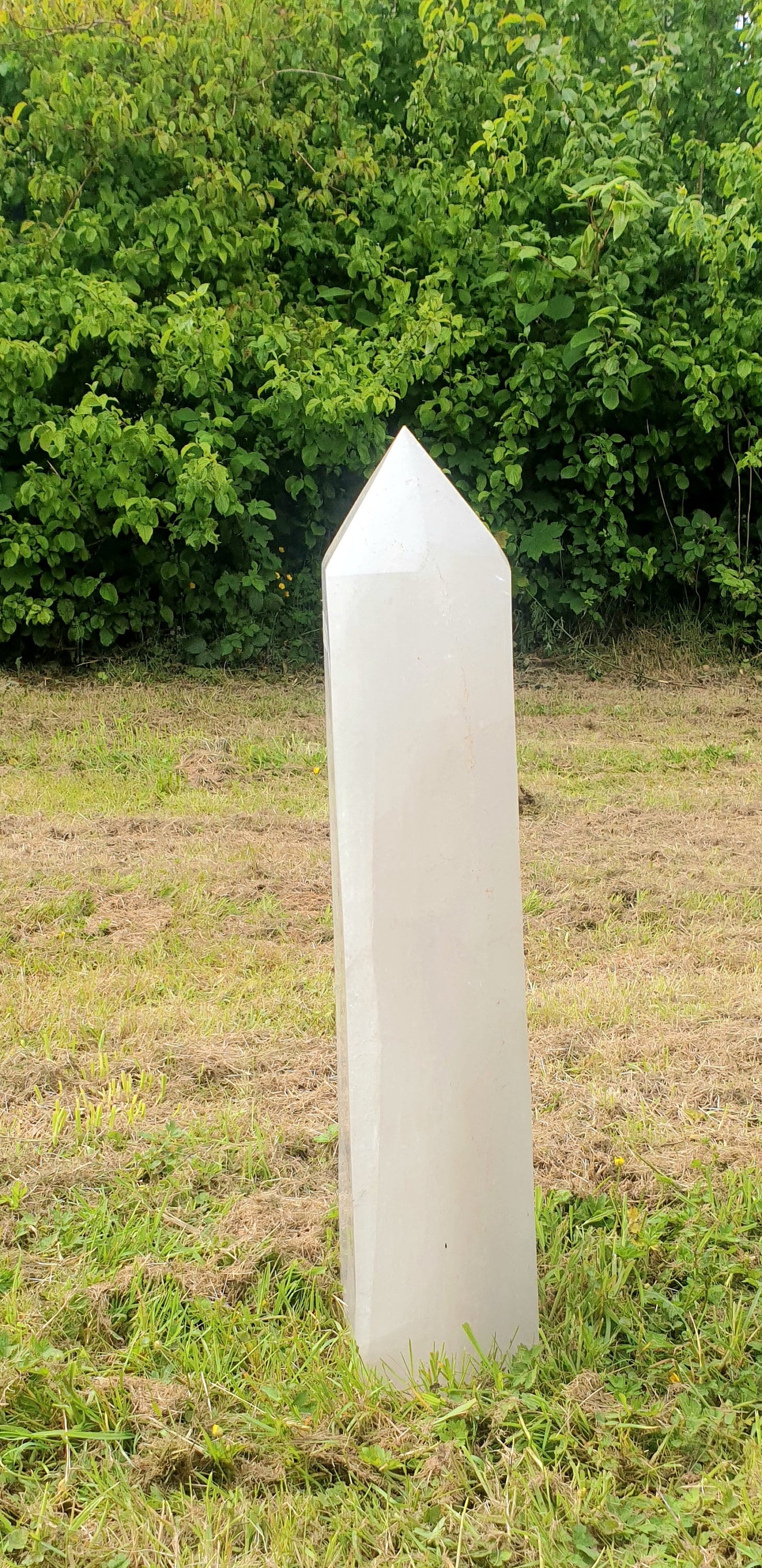 crystals for wellbeing and mediation giant large big quartz tower crystal