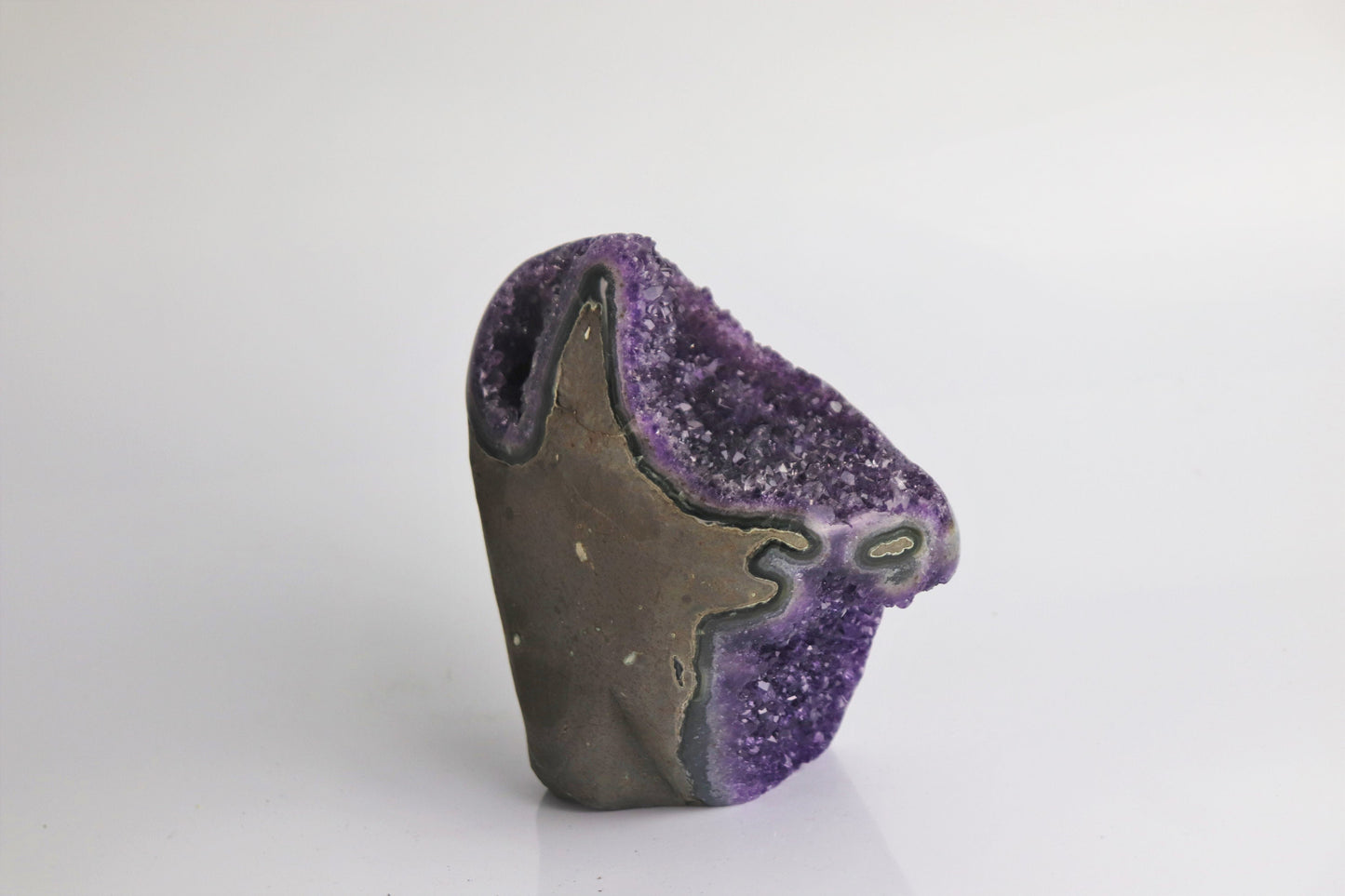AMU42) Large Amethyst Crystal Uruguayan