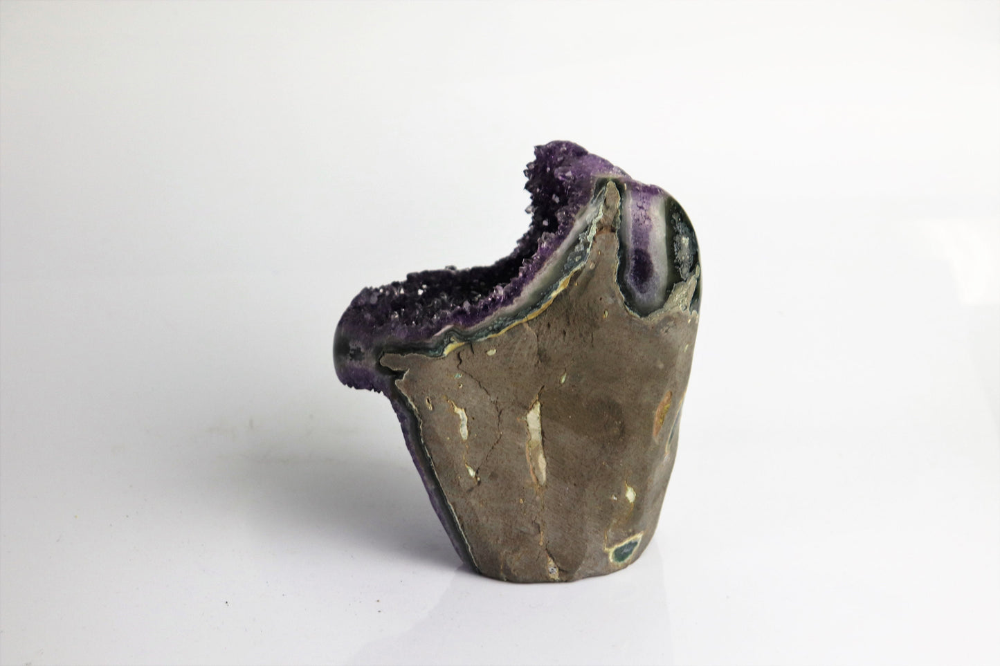 AMU42) Large Amethyst Crystal Uruguayan