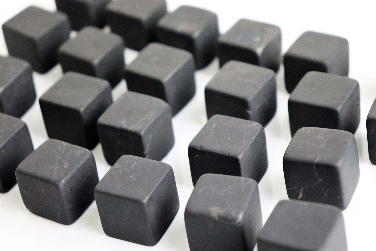 1 x Shungite Cube Unpolished 2 x 2 cm