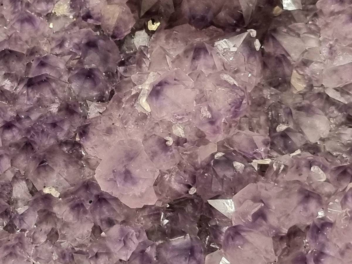 AM76) Large Amethyst Crystal Cluster