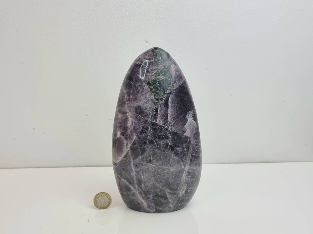 24) Large Anhydrite Crystal Freeform