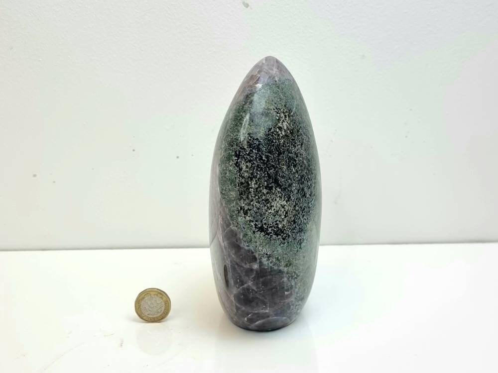 2) Large Anhydrite Crystal Freeform