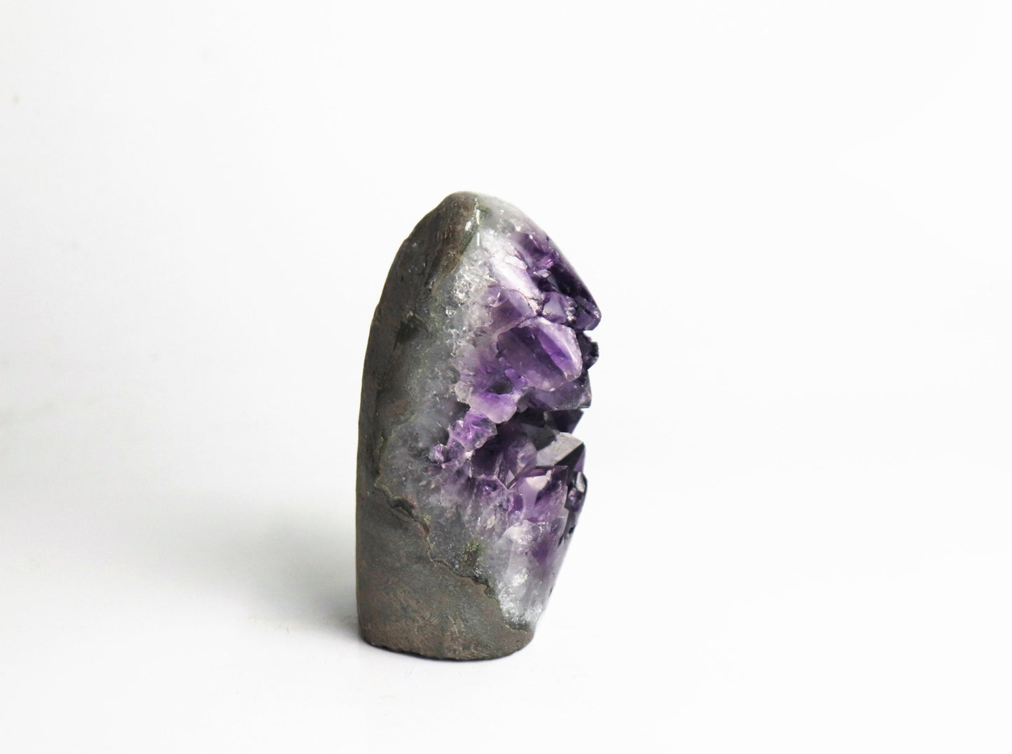 AMU81) Amethyst Crystal Quartz Geode Uruguayan