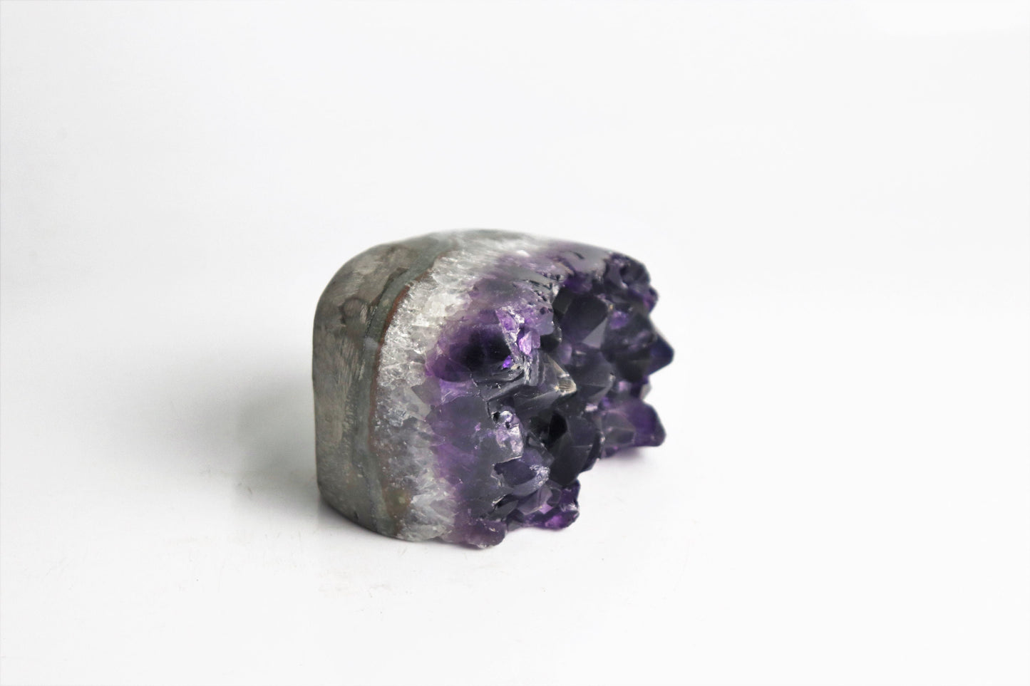 AMU92) Amethyst Crystal Quartz Geode Uruguayan