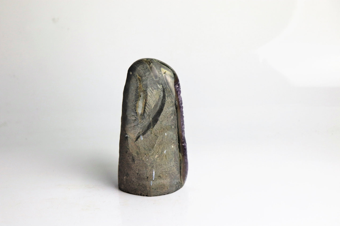 AMU70) Amethyst Crystal Quartz Geode Uruguayan