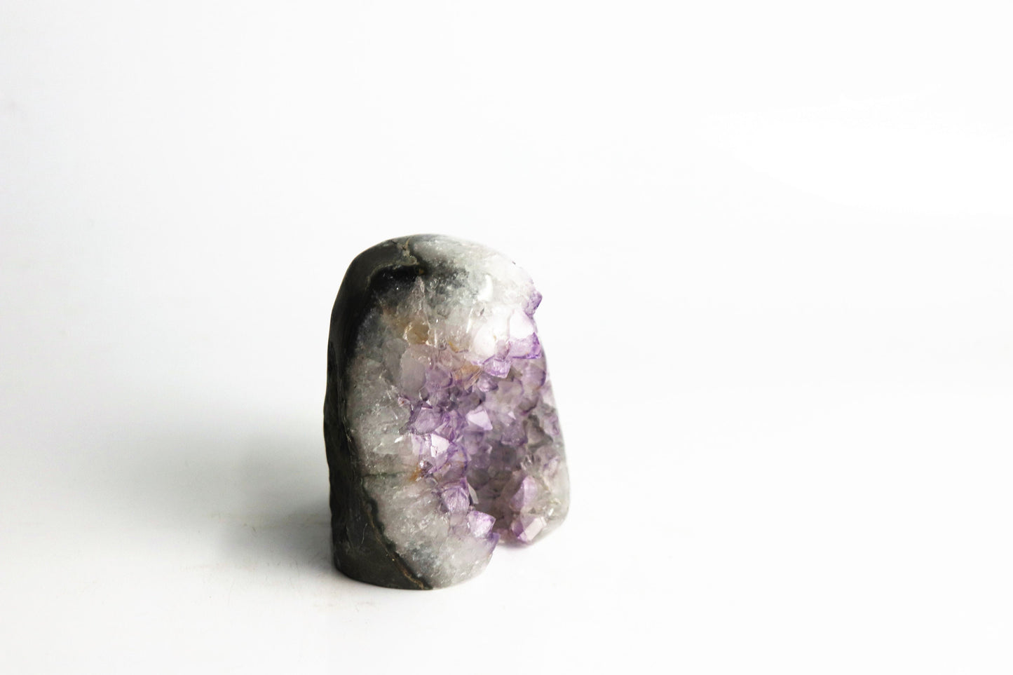 AMU40) Amethyst Crystal Quartz Geode Uruguayan
