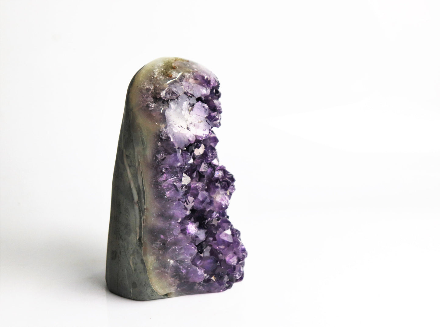 AMU20) Amethyst Crystal Quartz Geode Uruguayan