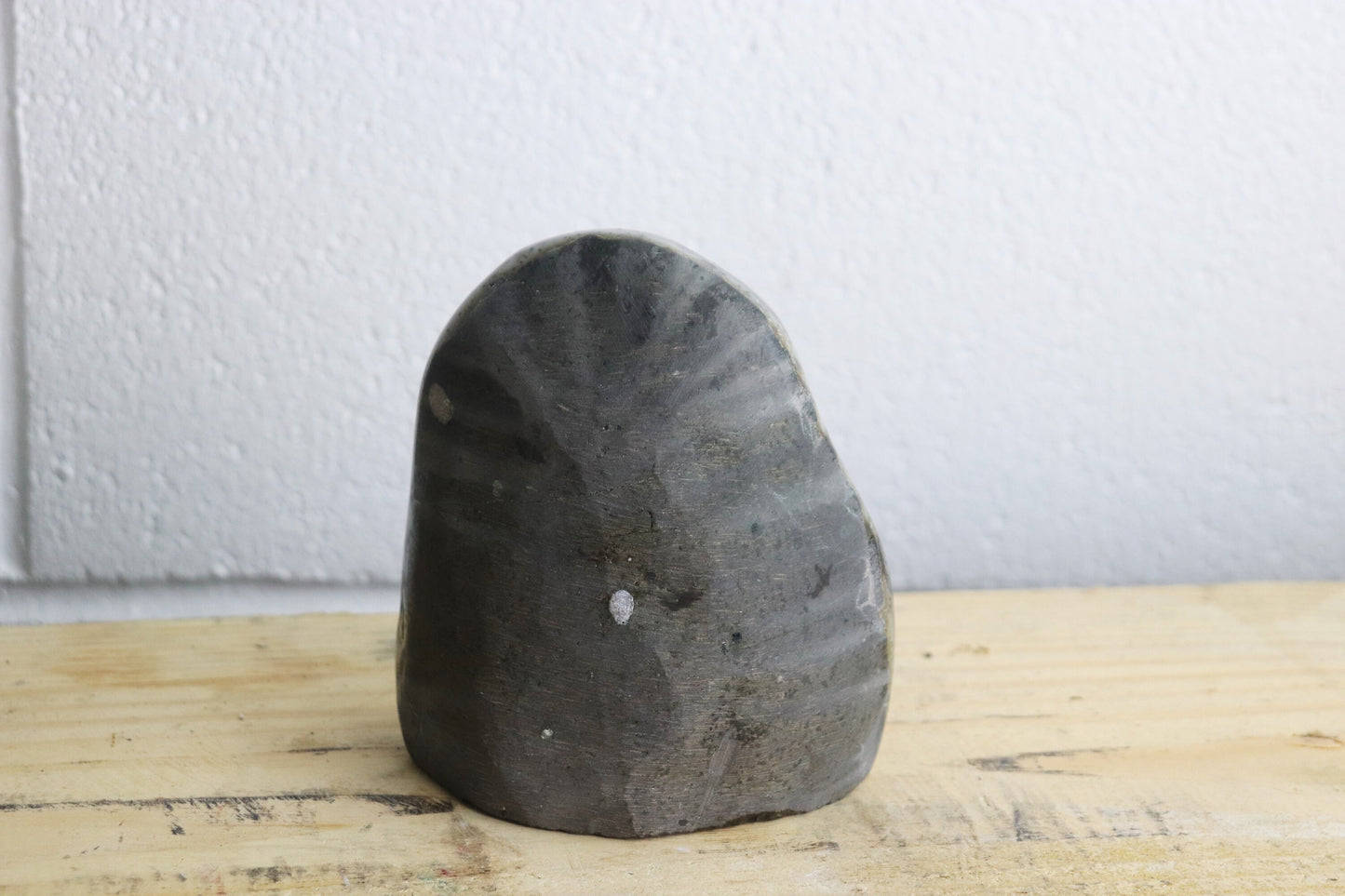 AMU30) Amethyst Crystal Quartz Geode Uruguayan