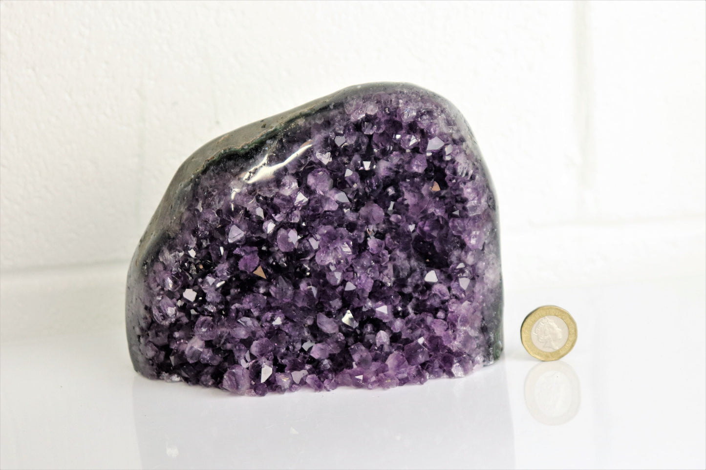 AMU108) Large Amethyst Crystal Quartz Geode Uruguayan 2.22KG