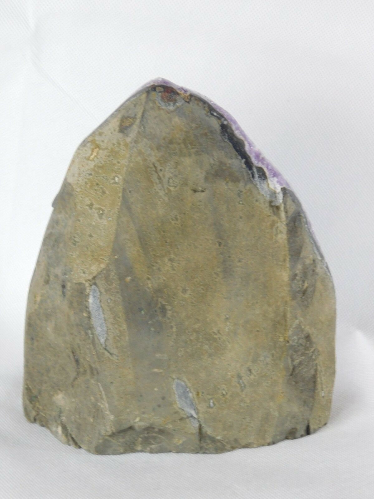 AMU49) Large Amethyst Crystal with calcite