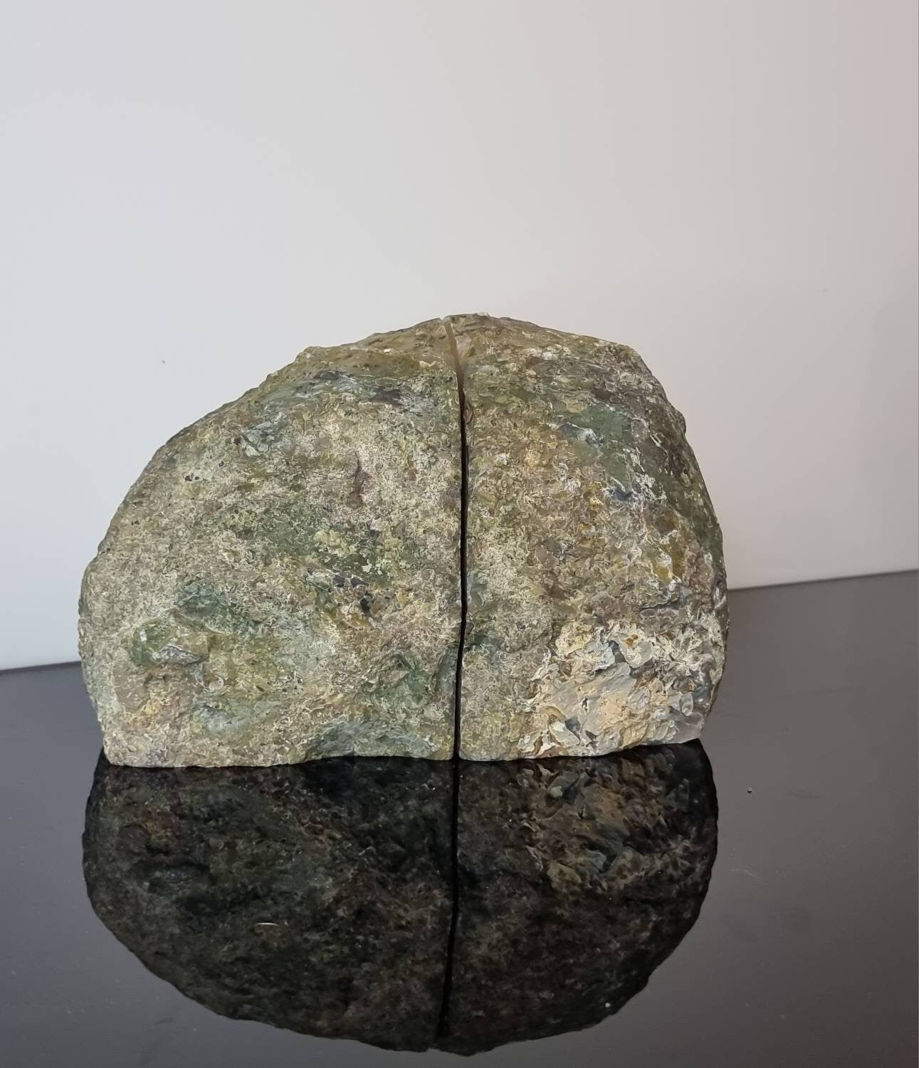 AB22) Agate Quartz Crystal Bookends Natural