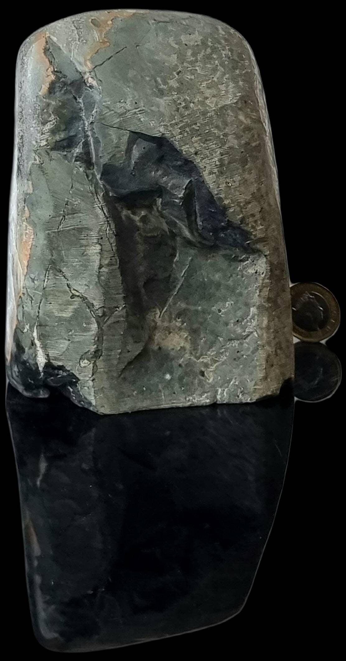 AMU65) Stunning High Quality Amethyst Crystal Quartz Geode Uruguayan