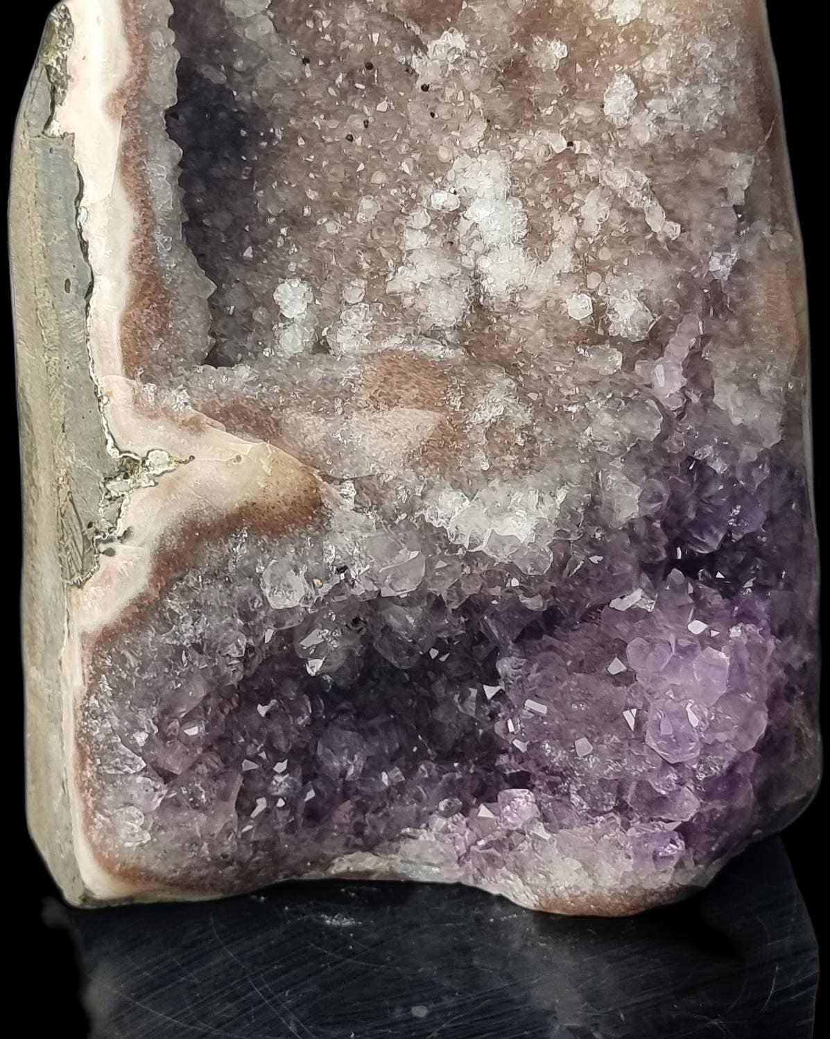 AMU128) Ombre Amethyst Crystal Freeform