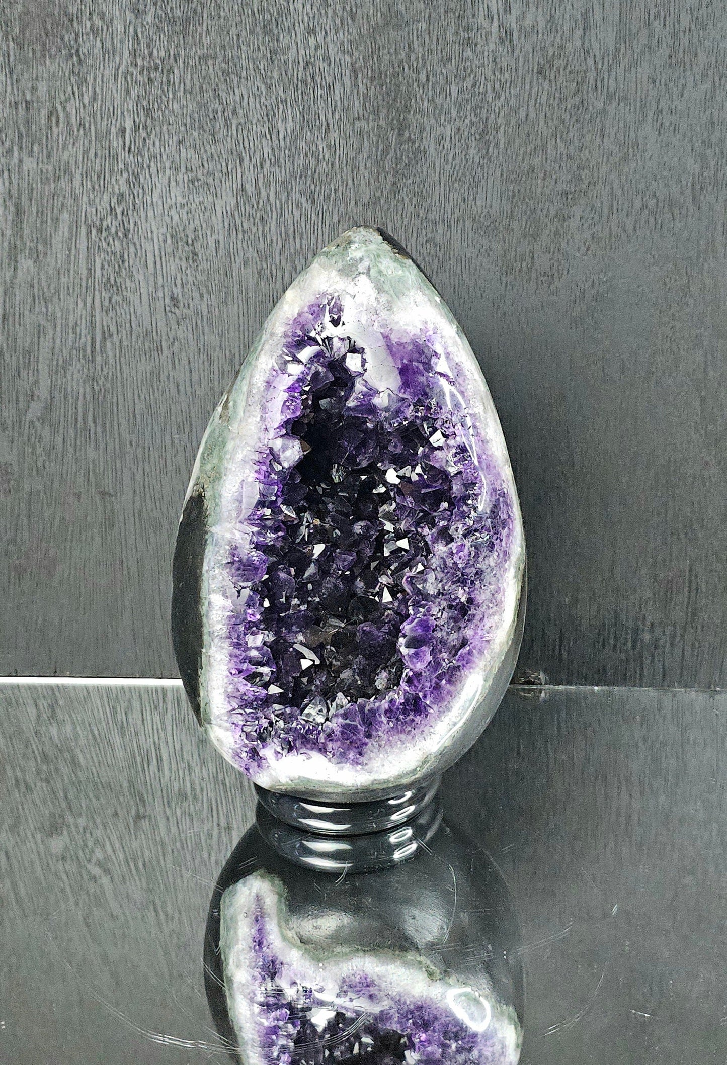 large uruguayan amethyst crystal egg