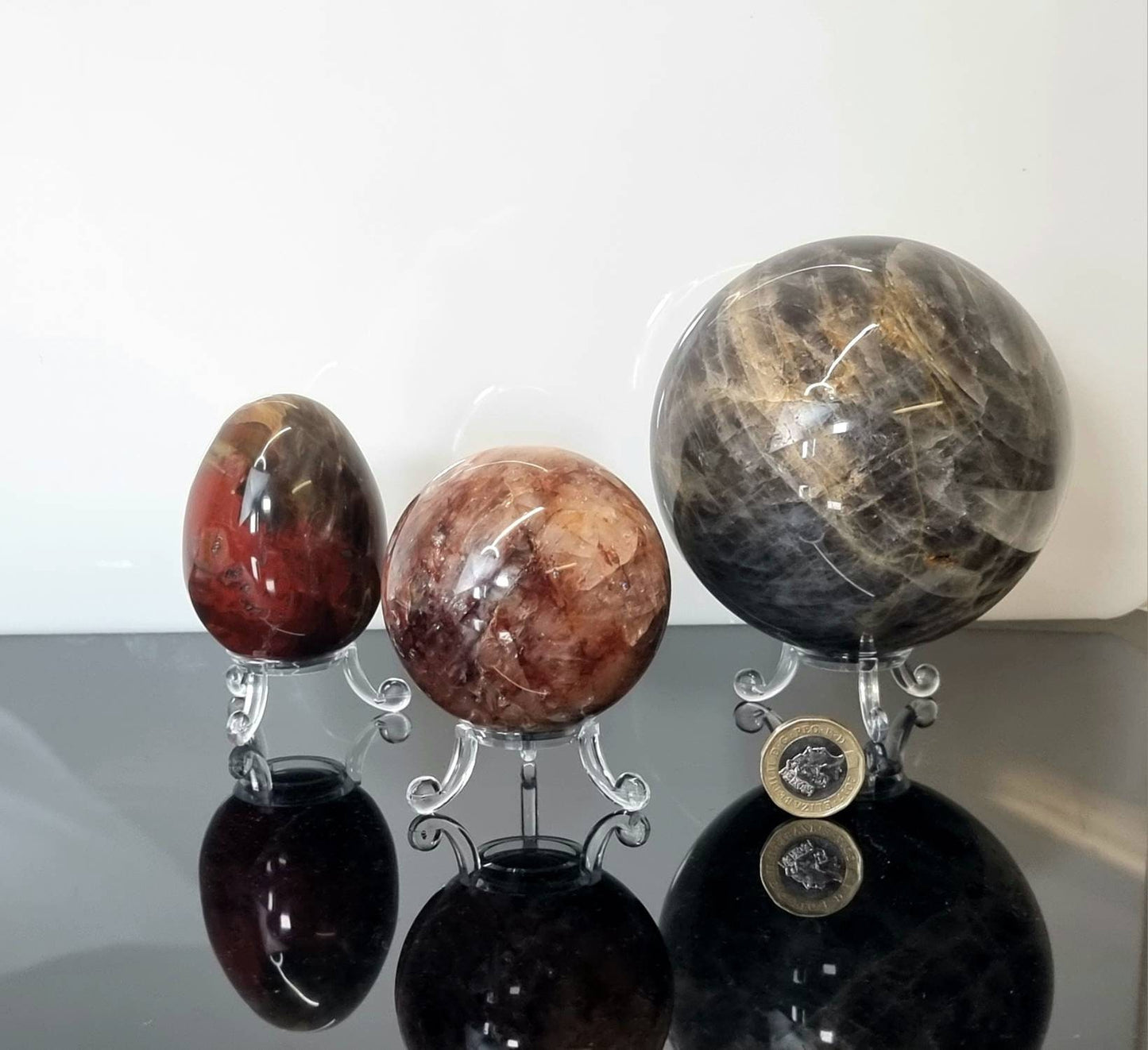 Crystal sphere display stand