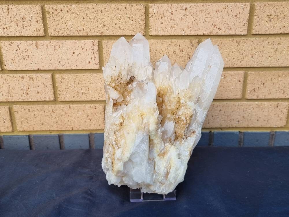 53) large Quartz Crystal Cluster
