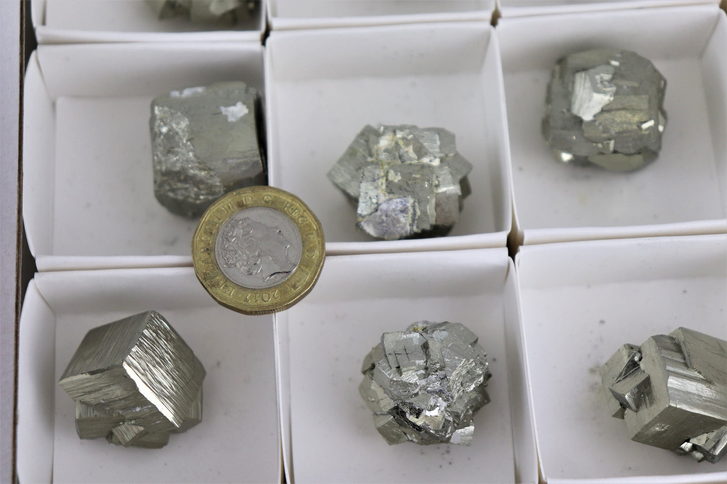 1x Pyrite Crystal Cube     (B13)