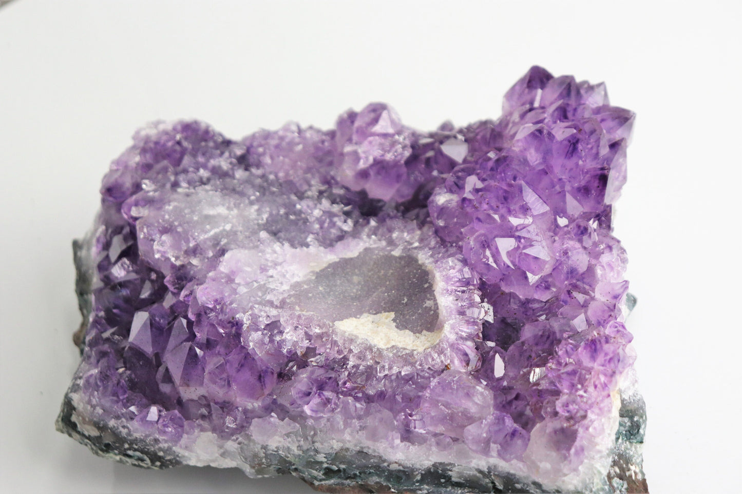 AM47) Large Amethyst Crystal Geode