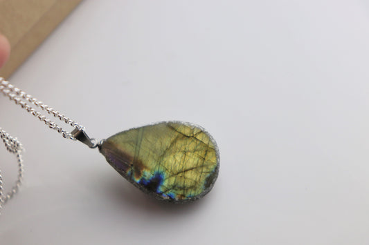 211) Labradorite Crystal Necklace Pendant + Silver Chain