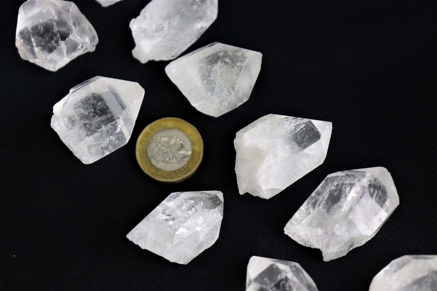 1 X Clear Quartz Crystal Point Tip   3cm